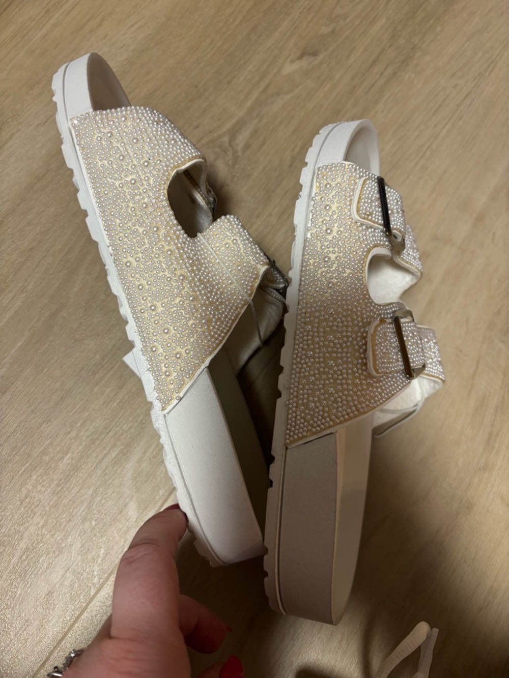 DB Studio Pearl Rhinestone Sandals - Picture 4 of 10